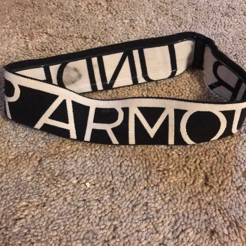 🎉UNDER ARMOUR HEADBAND🎉